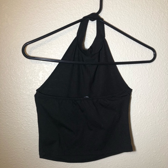 black halter top - Picture 3 of 4